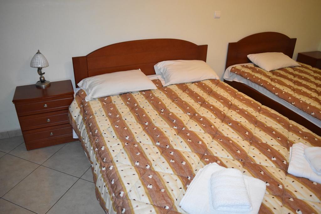 Bed and Breakfast Pension Konstantinoupolis à Asprovalta Extérieur photo