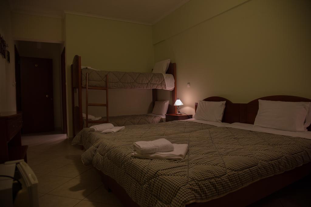 Bed and Breakfast Pension Konstantinoupolis à Asprovalta Extérieur photo