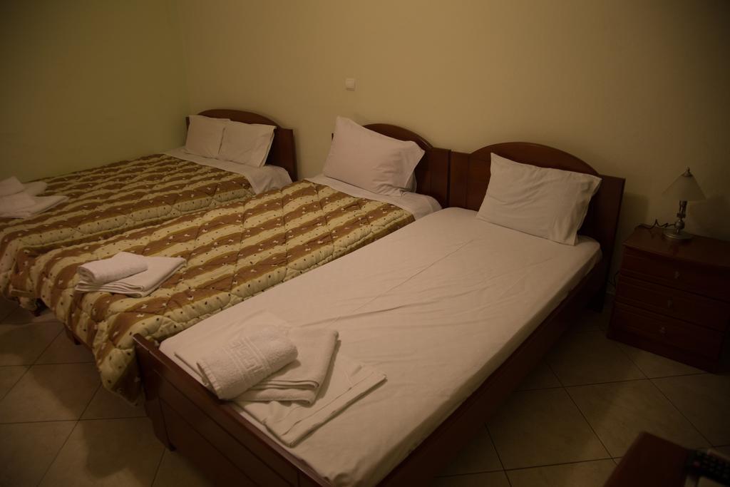 Bed and Breakfast Pension Konstantinoupolis à Asprovalta Extérieur photo